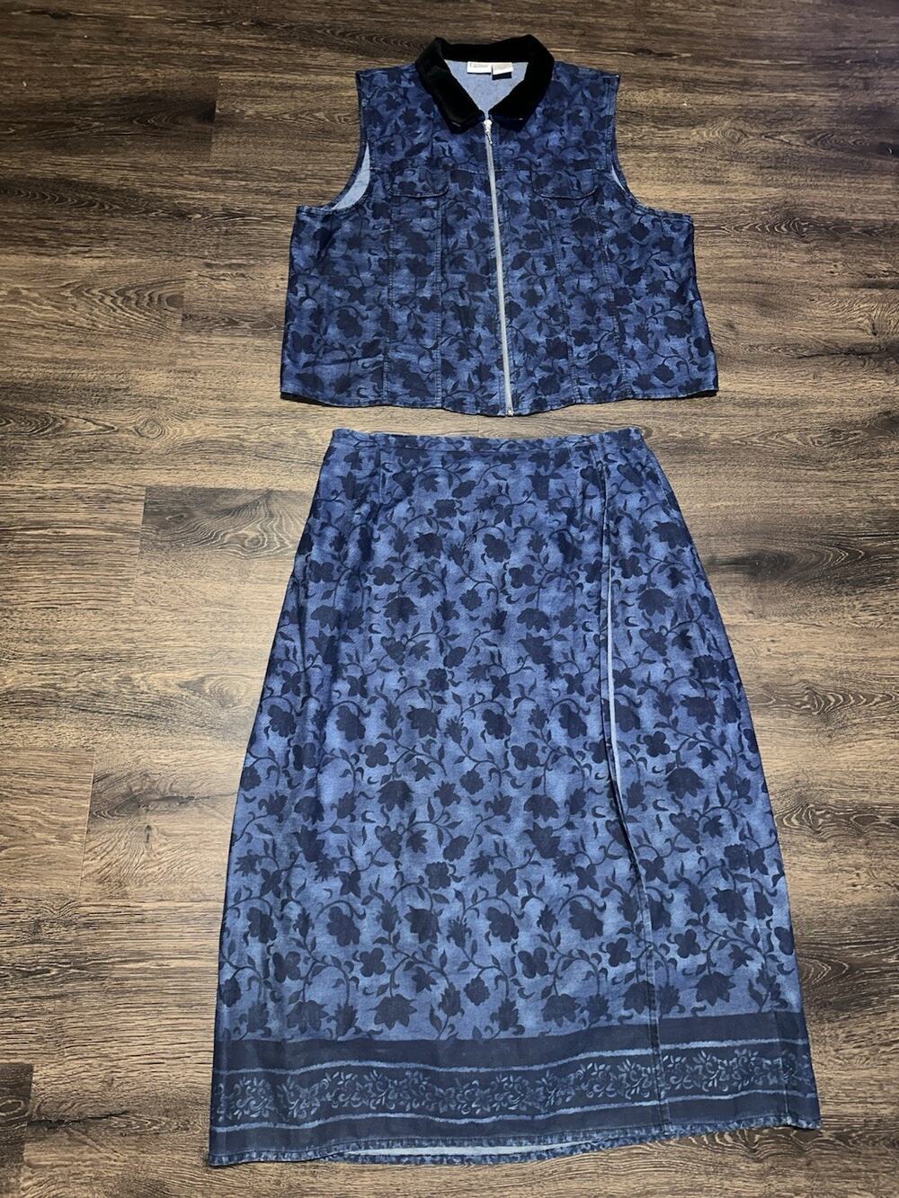 Capacity Blue Denim Floral Print Skirt SZ 1X and Vest SZ 2X Set Vintage Cotton